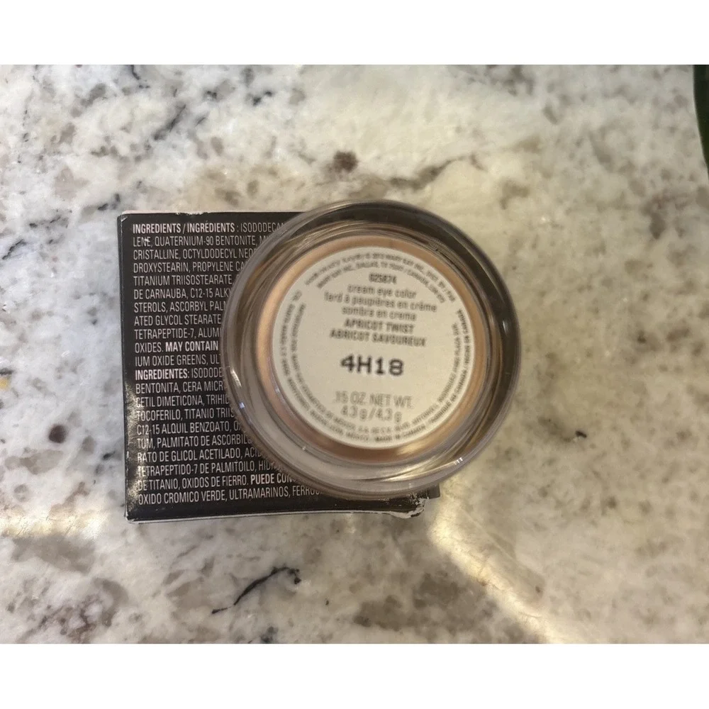Mary Kay Cream Eye Color Apricot Twist 025874‎ New In Box